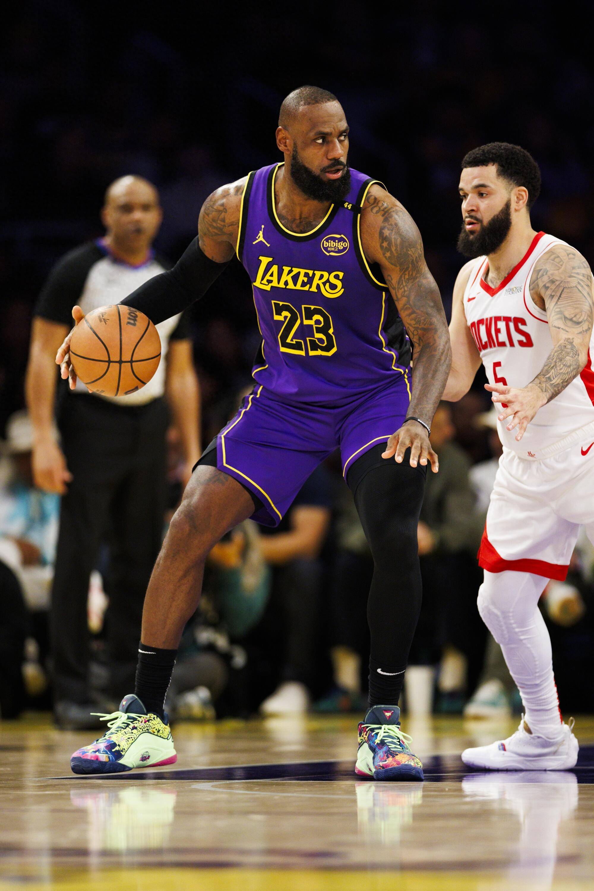 开云体育登录-火箭强势湖人B队，巴恩斯统治全场的简单介绍