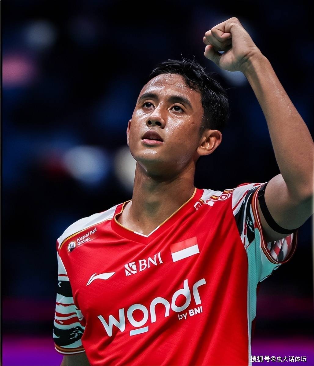 印尼羽毛球队轻取法国羽毛球队，安赛龙绝境逆转