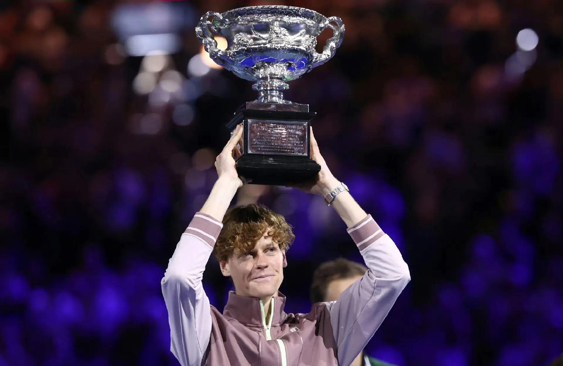 欧洲网球队轻取意大利网球队，克耶高斯制霸全场