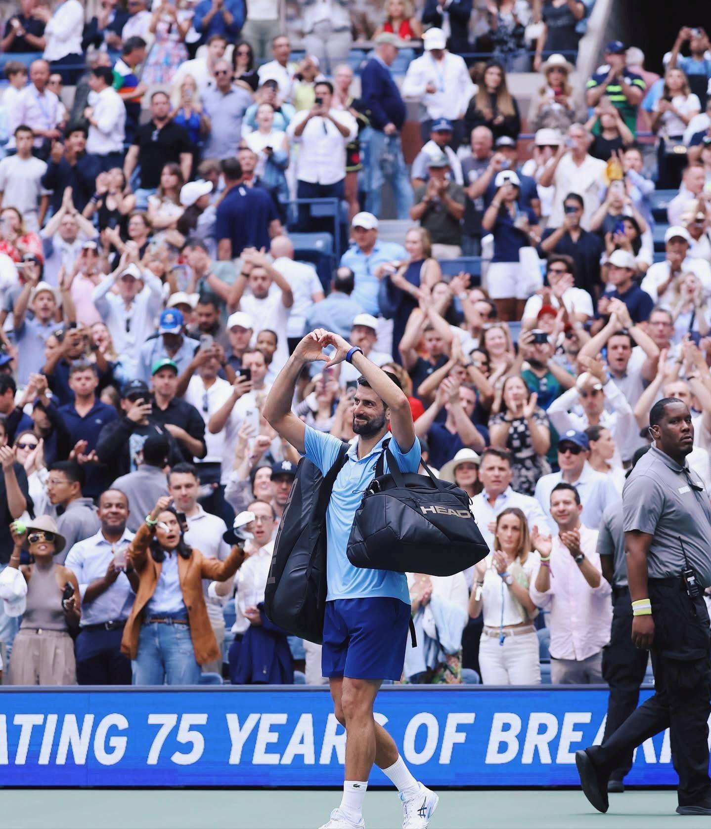 关于西班牙网球队翻盘法国网球队，德约科维奇统治全场的信息