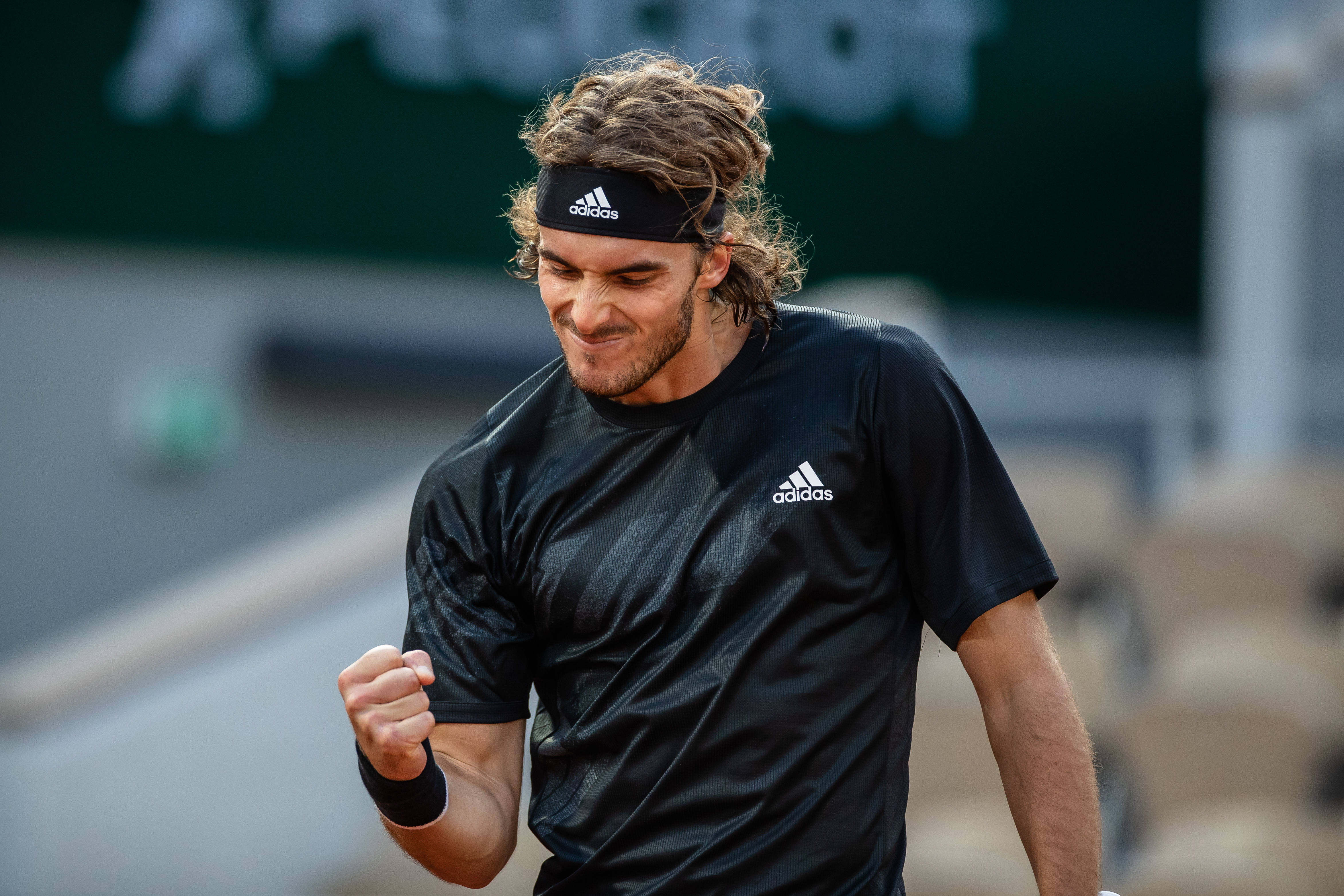 法国网球队血洗日本网球队，西西帕斯一己之力扛起全队的简单介绍