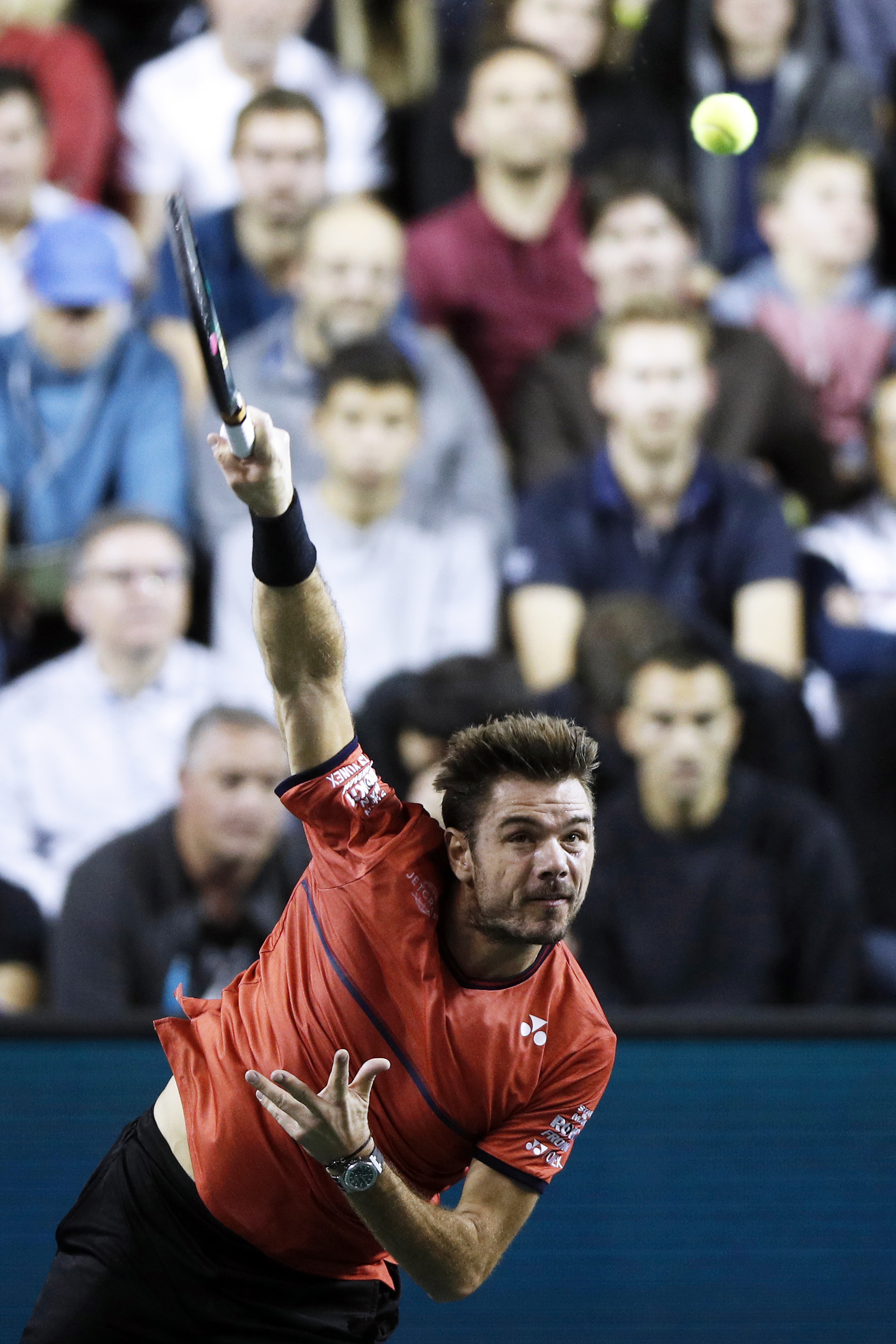 欧洲网球队险胜西班牙网球队，瓦林卡爆发神勇