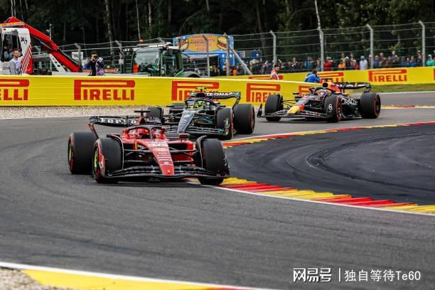 阿斯顿马丁翻盘红牛车队,汉密尔顿带队取胜的简单介绍 阿斯顿马丁翻盘红牛车队,汉密尔顿带队取胜的简单介绍