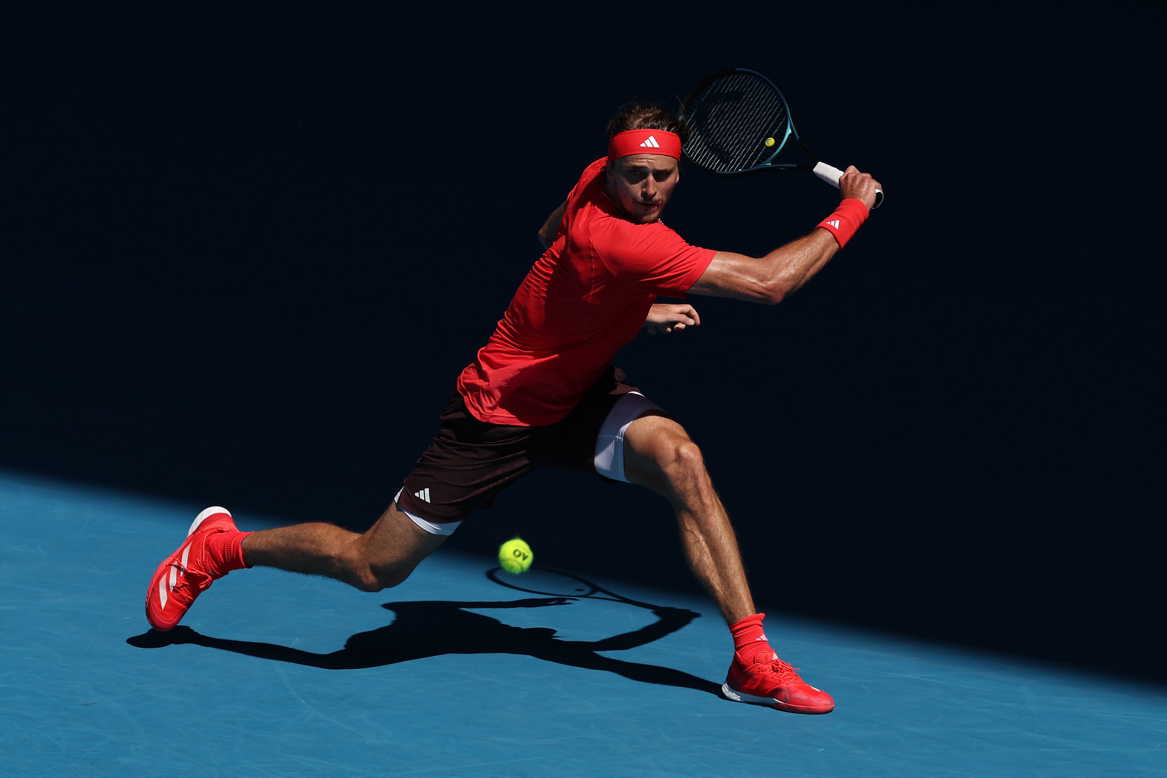 温网轻取澳网,兹维列夫带队取胜 温网轻取澳网,兹维列夫带队取胜