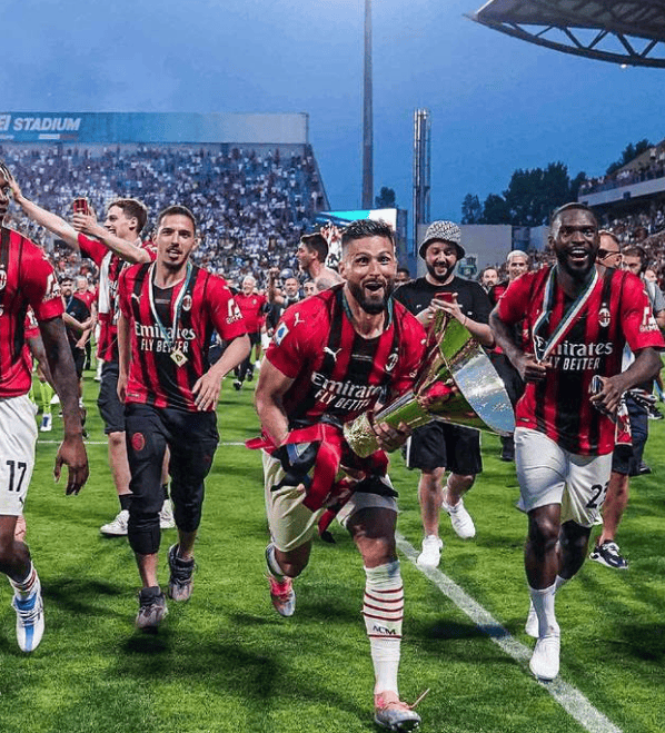 开云体育-萨索洛客场大胜，威胁到前四位置